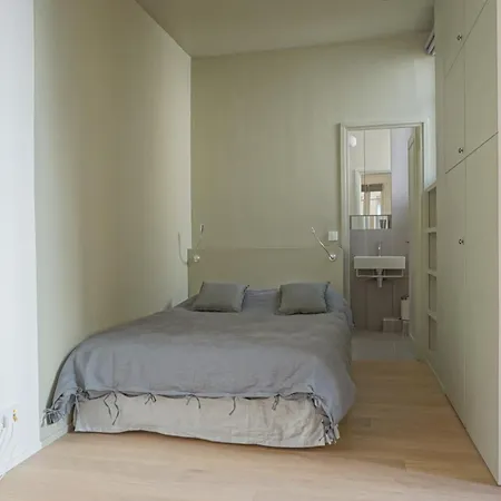 Rue Chateaubriand - 8 Appartement *