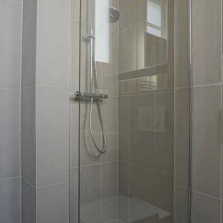 Rue Chateaubriand - 8 Appartement