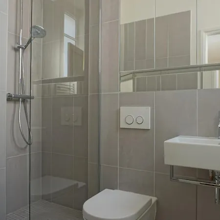 Rue Chateaubriand - 8 Appartement Paris